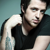 Lee Dewyze - List pictures