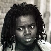 Tracy Chapman - List pictures
