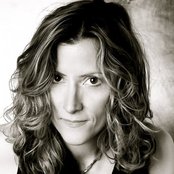 Michelle Malone - List pictures