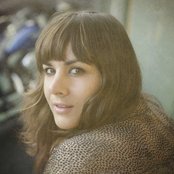 Rumer - List pictures
