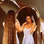 Crystal Gayle - List pictures
