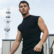 Nick Jonas - List pictures