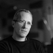 James Newton Howard - List pictures