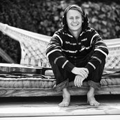 Ben Howard - List pictures