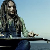 John Butler - List pictures