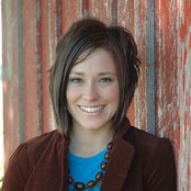 Kari Jobe - List pictures