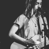 Julien Baker - List pictures