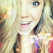 Danielle Bradbery - List pictures