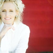 Hilary Weeks - List pictures