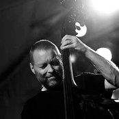 Dave Holland - List pictures