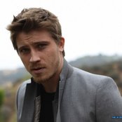Garrett Hedlund - List pictures
