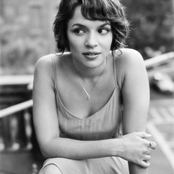 Norah Jones - List pictures