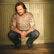Travis Tritt - List pictures