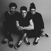 Lany - List pictures