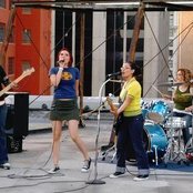 Go Betty Go - List pictures