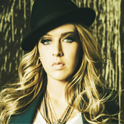 Zz Ward - List pictures