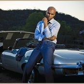 Kenny Lattimore - List pictures