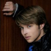 Sterling Knight - List pictures