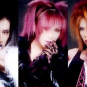 Cynthia - List pictures