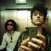 Bb Brunes - List pictures