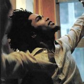 Maxwell - List pictures