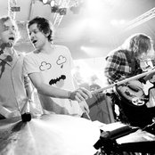 Young Dreams - List pictures