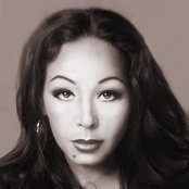 Yvonne Elliman - List pictures