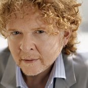 Mick Hucknall - List pictures