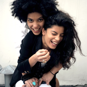 Ibeyi - List pictures