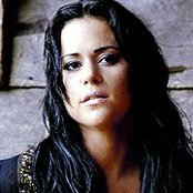 Shelly Fairchild - List pictures