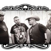 Sunny Sauceda Y Todo Eso - List pictures