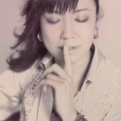 Yumi Matsutoya - List pictures