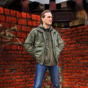 Shadow Host - List pictures