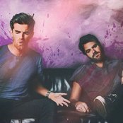 The Chainsmokers - List pictures
