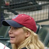 Elizabeth Mitchell - List pictures