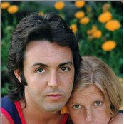 Paul & Linda Mccartney - List pictures