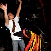 Harry And The Potters - List pictures