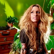 Kendra Morris - List pictures