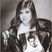 Kirsty Maccoll - List pictures