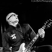 The Blind Shake - List pictures