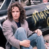 Robbie Nevil - List pictures