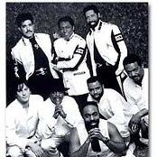 Commodores - List pictures