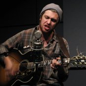 Bobby Long - List pictures