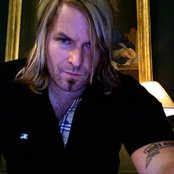 Kevin Max - List pictures