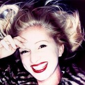 Crystal Lewis - List pictures