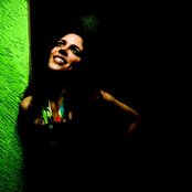 Luisa Maita - List pictures