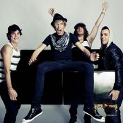 Push Play - List pictures