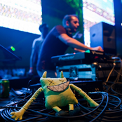 Feed Me - List pictures