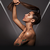 Delilah - List pictures