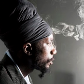 Sizzla - List pictures